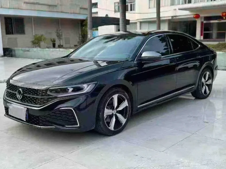 大众帕萨特 正面外观三