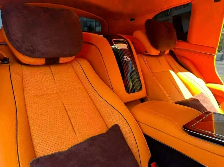 奔驰GLS 后面外观二