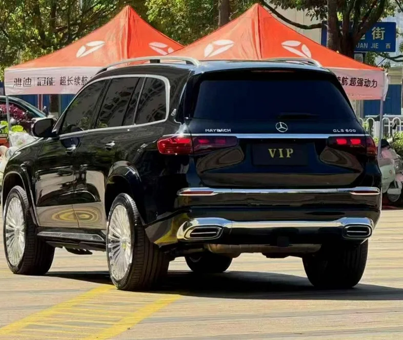 奔驰GLS 内饰前排