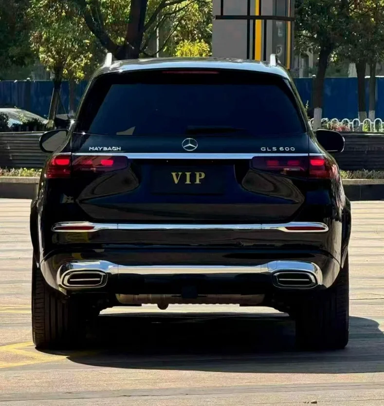 奔驰GLS 内饰后排