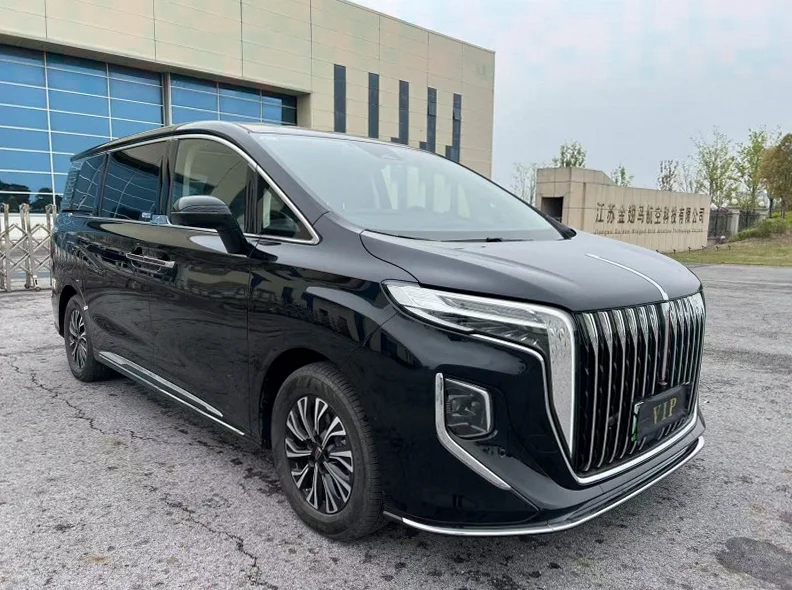 红旗HQ9 正面外观二