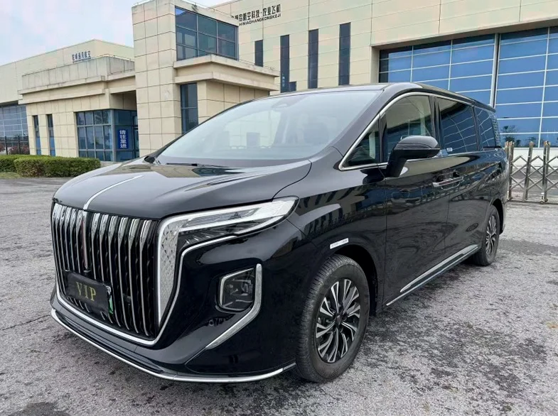 红旗HQ9 正面外观三