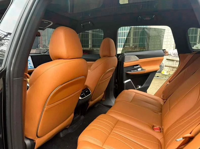 小鹏汽车G9 后面外观一