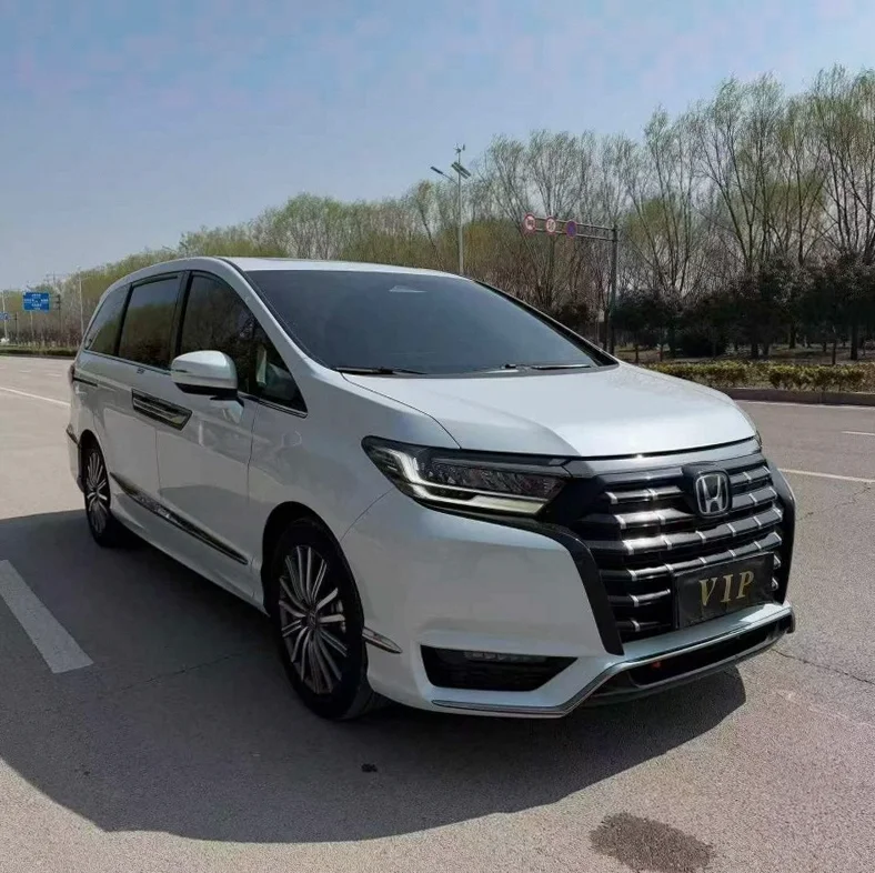 本田艾力绅 正面外观二