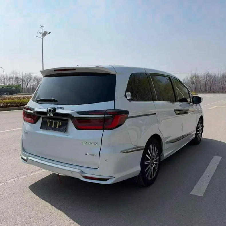 本田艾力绅 内饰前排