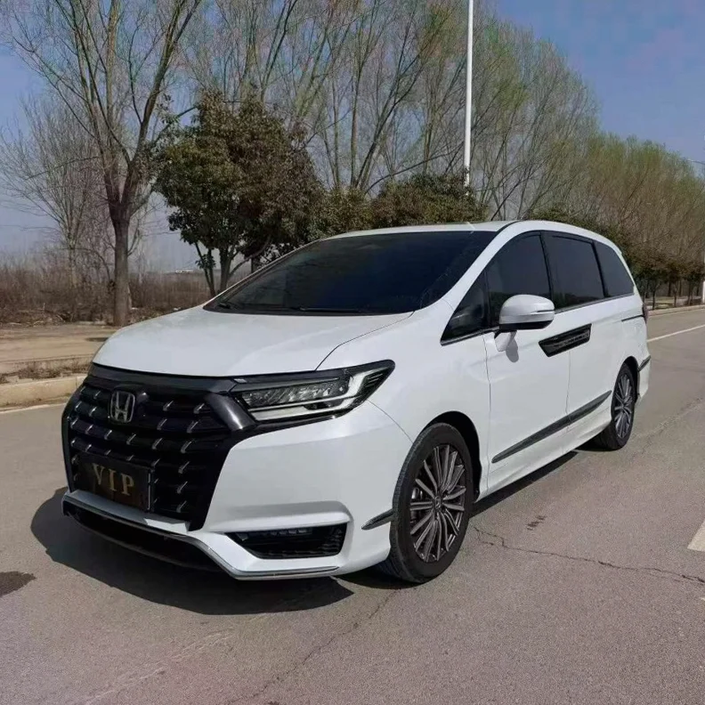 本田艾力绅 正面外观三