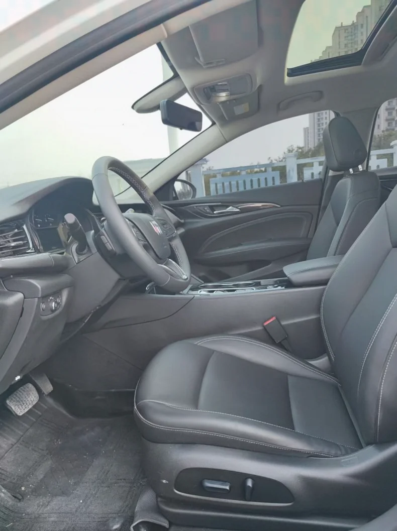 别克君威 后面外观三