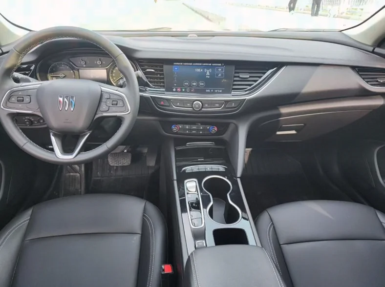 别克君威 后面外观二