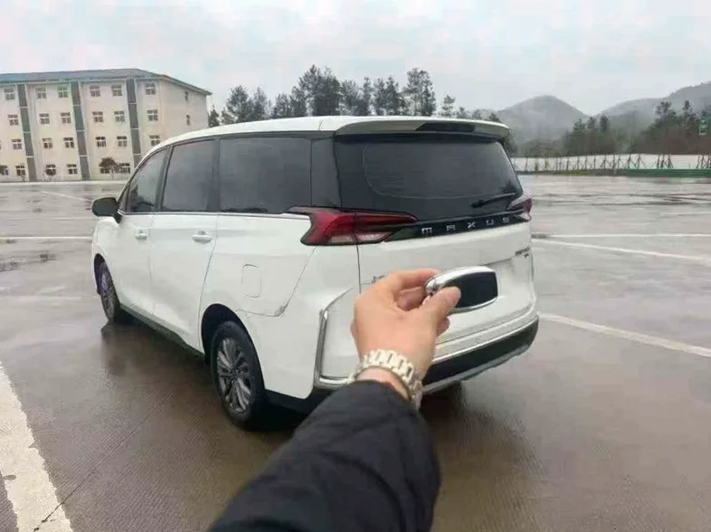 大通大家 内饰前排