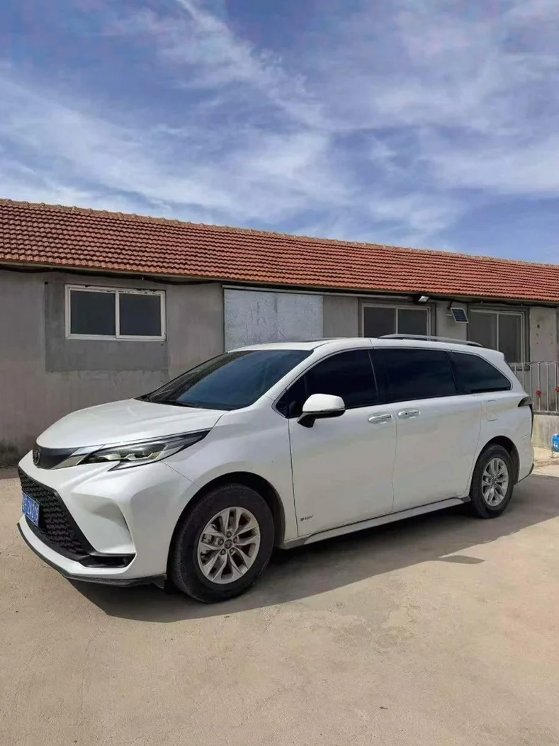 丰田格瑞维亚 正面外观三