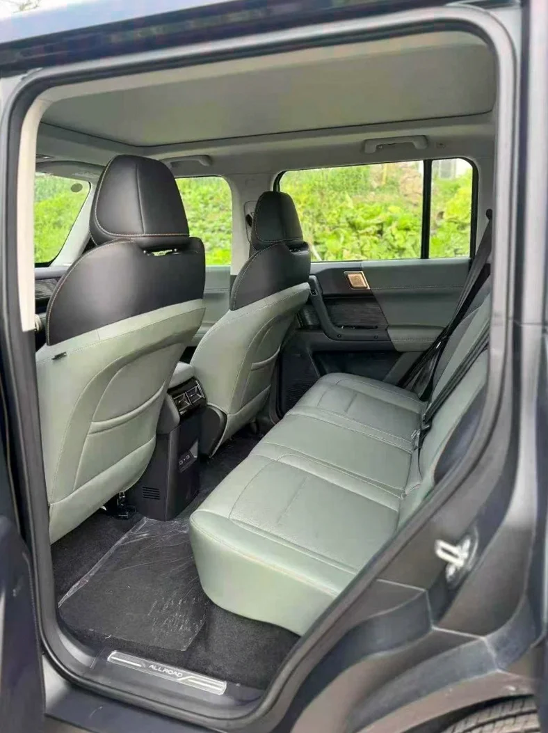 奇瑞ICAR 后面外观一