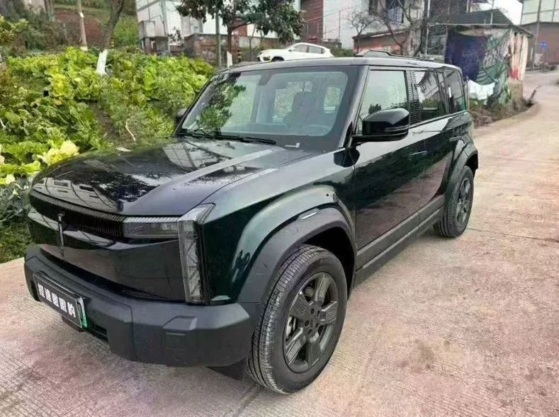 奇瑞ICAR 正面外观三