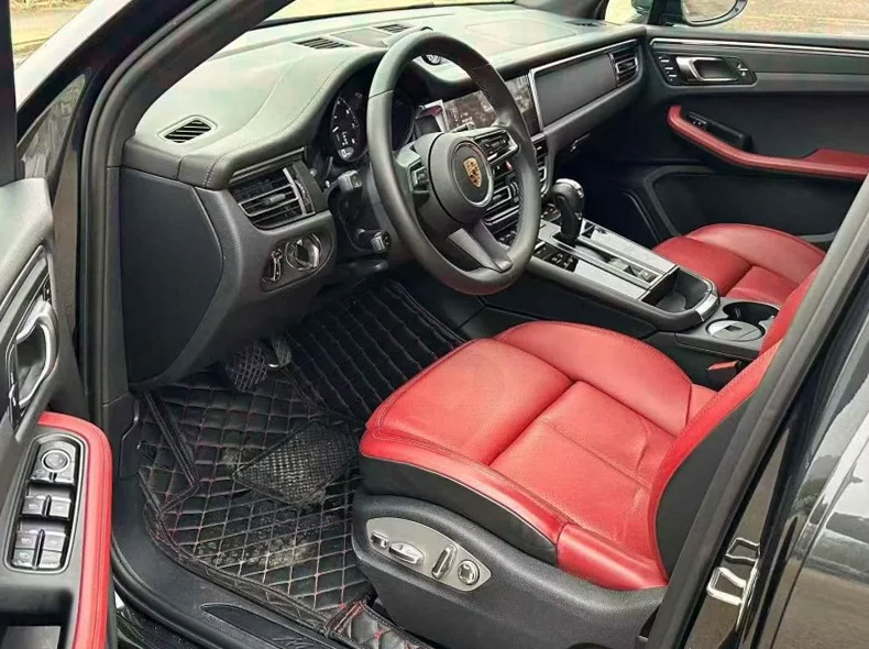 保时捷Macan 后面外观三