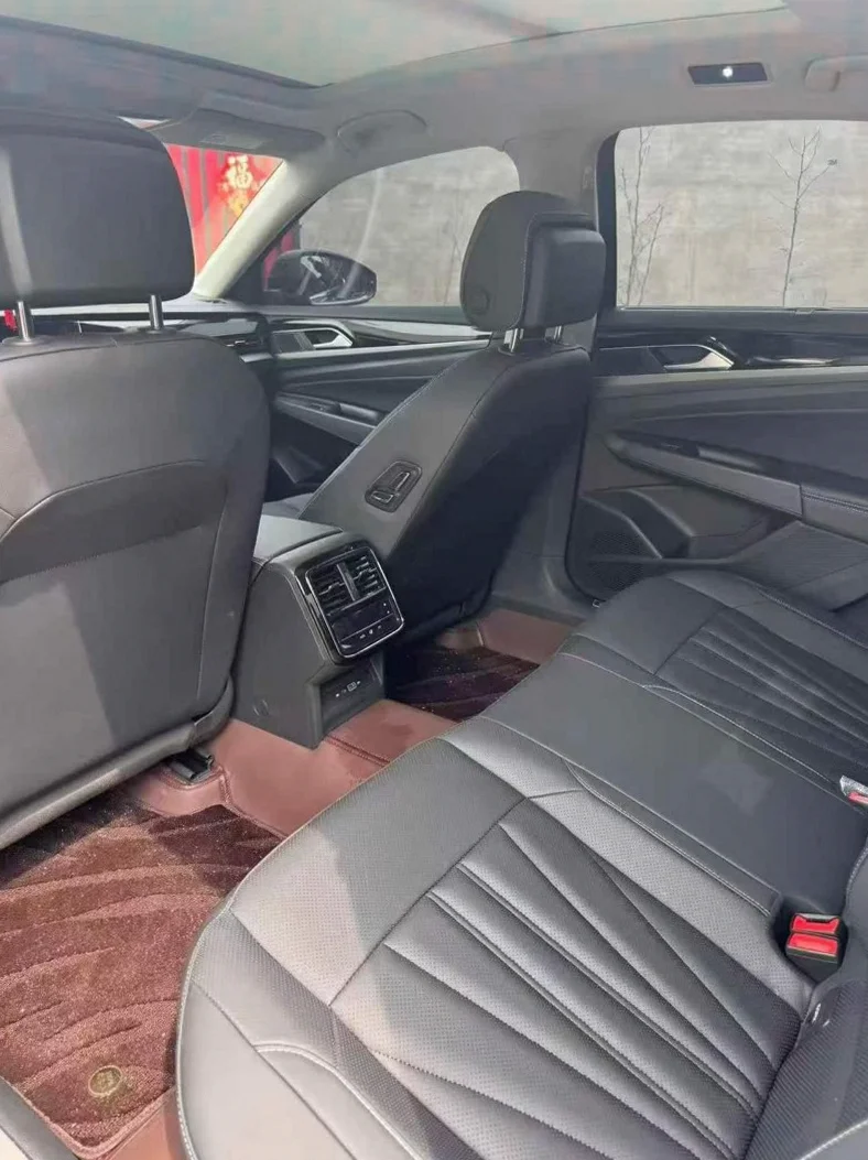 大众帕萨特 后面外观二