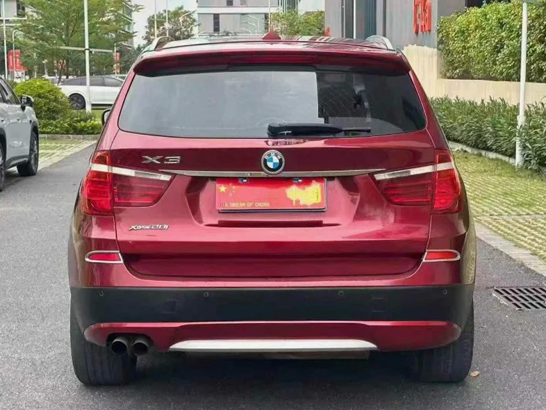 宝马X3 内饰后排