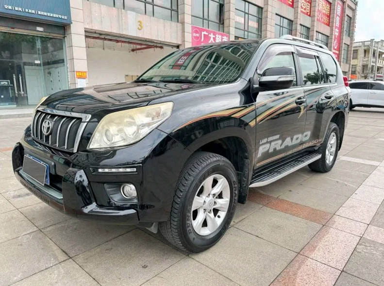 丰田普拉多 正面外观三