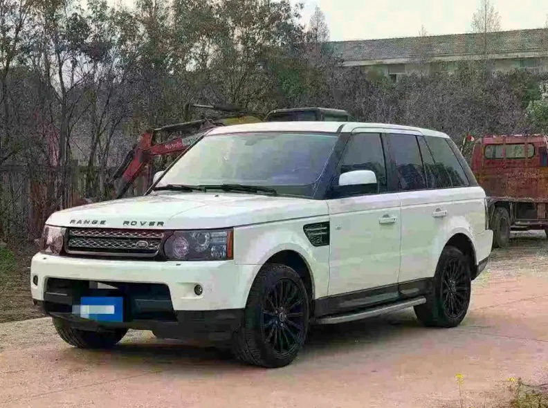 路虎揽胜运动 正面外观二