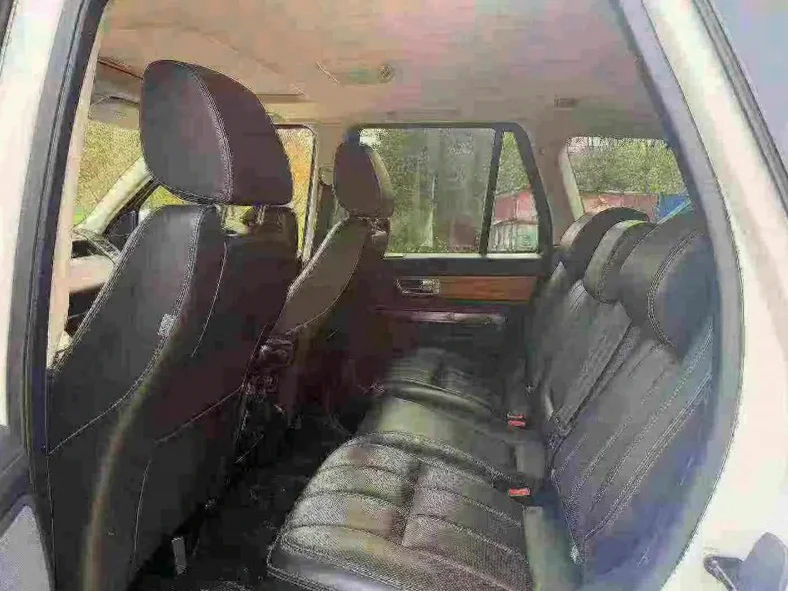 路虎揽胜运动 驾驶室