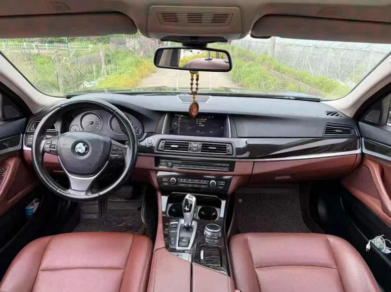 宝马5系 后面外观三