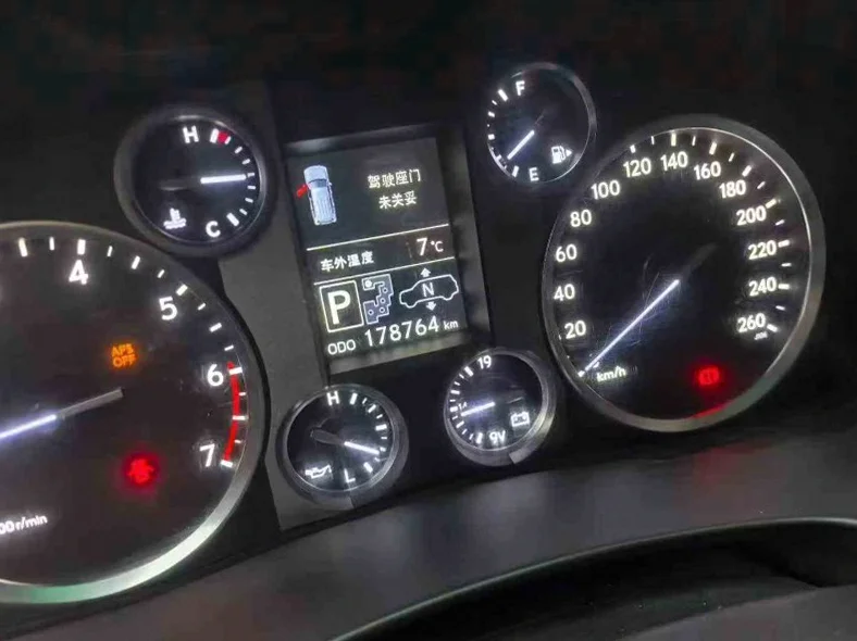 雷克萨斯LX 后面外观二