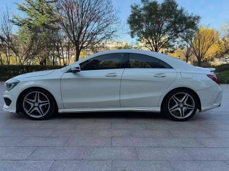 奔驰CLA 正面外观三