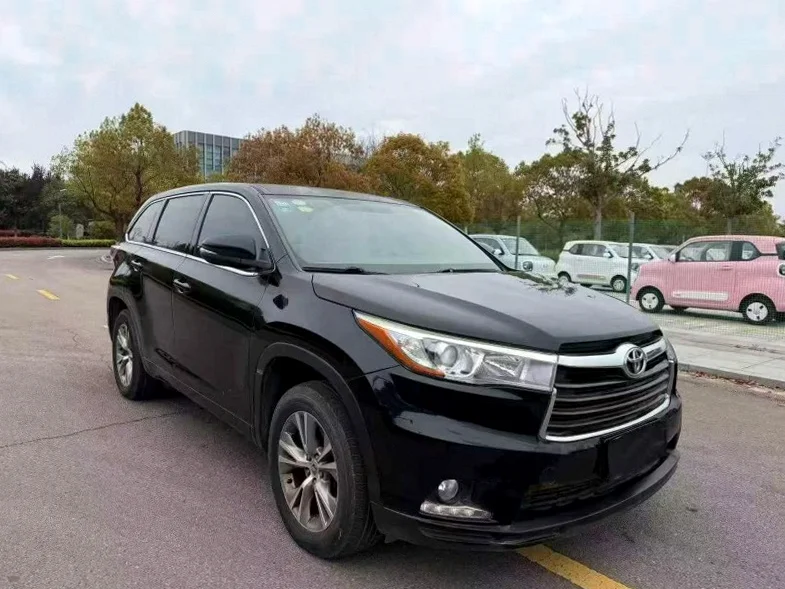 丰田汉兰达 正面外观三