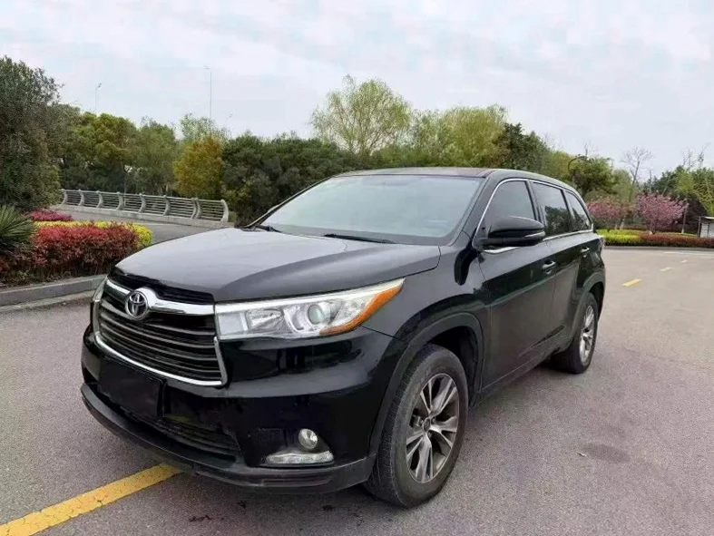 丰田汉兰达 正面外观二