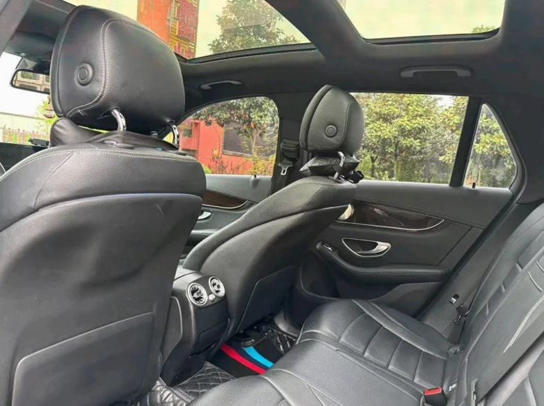 奔驰GLC 内饰前排