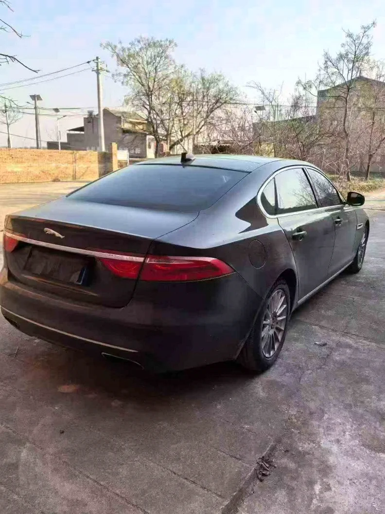 捷豹XFL 内饰前排