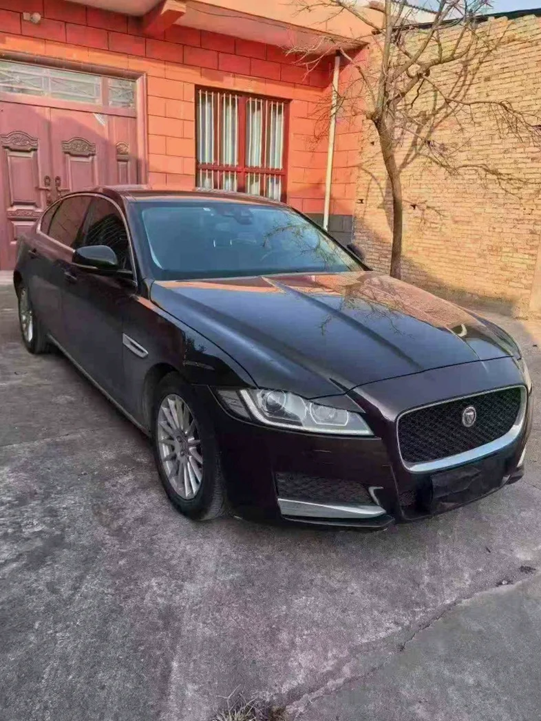 捷豹XFL 正面外观三