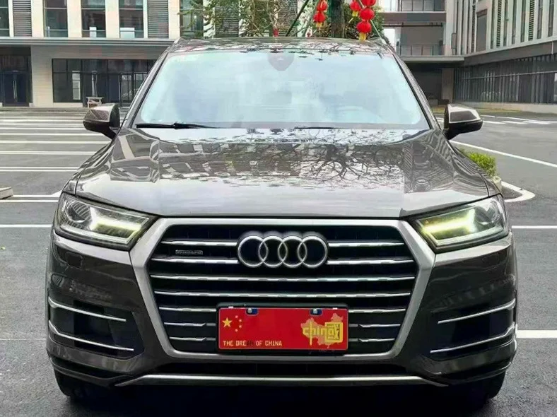 17年奥迪Q7 3.0T自动四驱