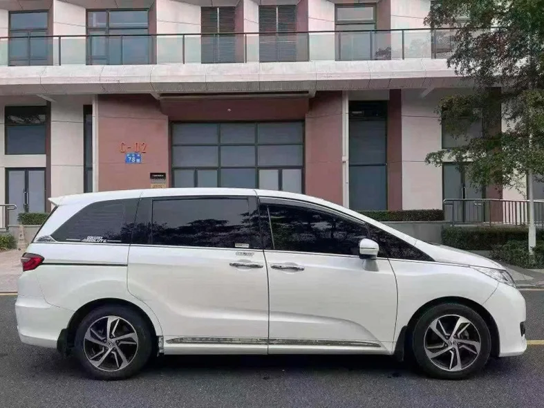 本田奥德赛 内饰前排