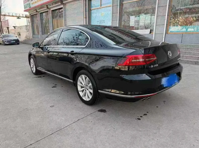 大众迈腾 内饰前排