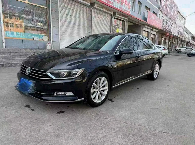 大众迈腾 正面外观三