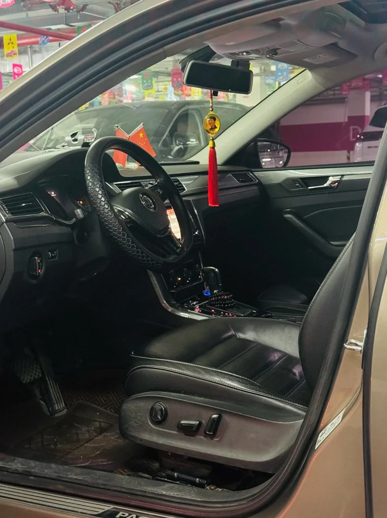 大众帕萨特 正面外观三