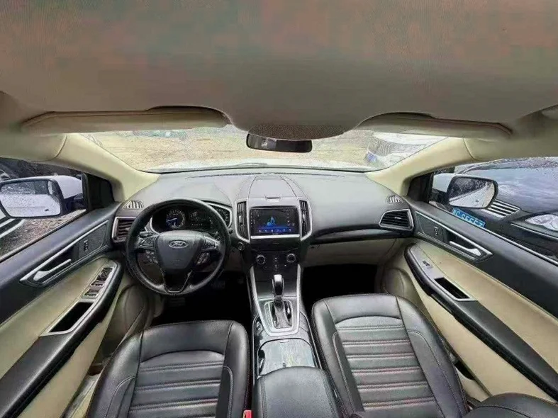 福特锐界 后面外观一