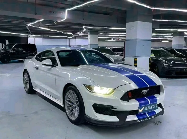 福特野马 正面外观三