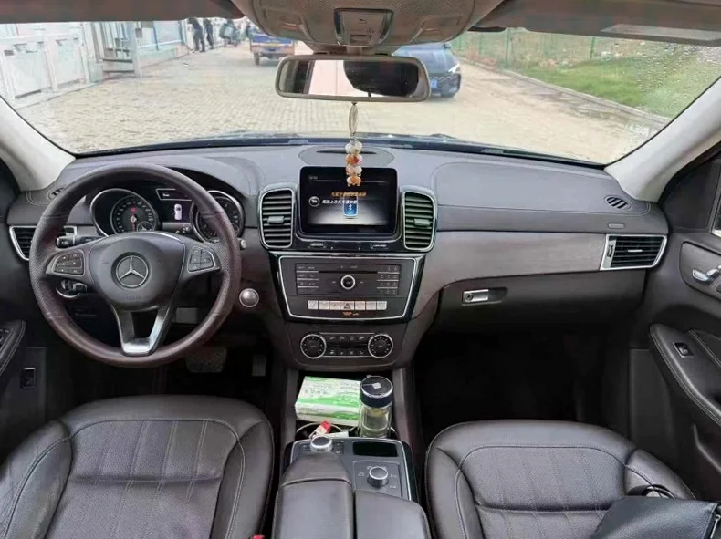 奔驰GLE 后面外观二