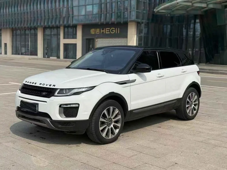 路虎极光 正面外观二