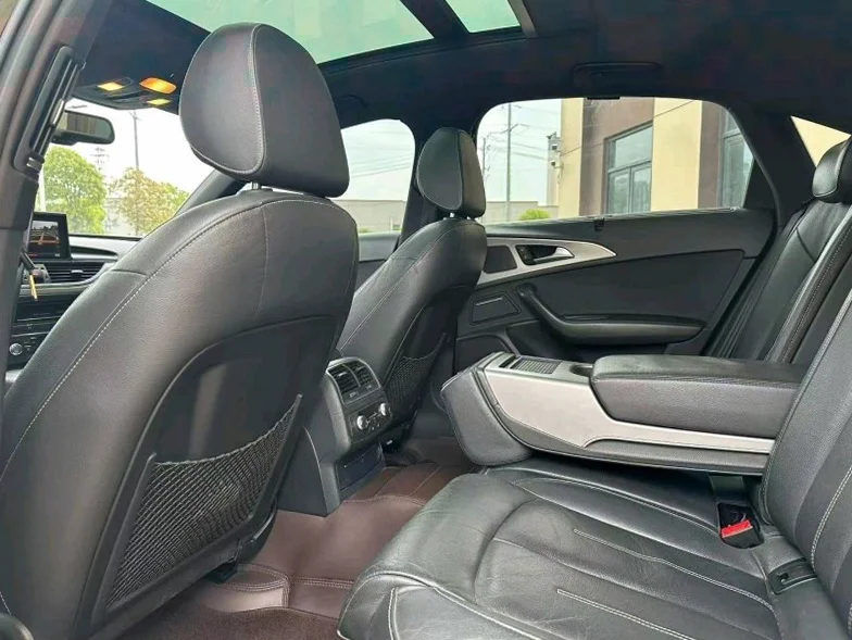 奥迪A6L 后面外观一