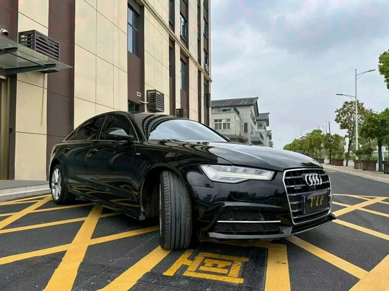 奥迪A6L 正面外观三