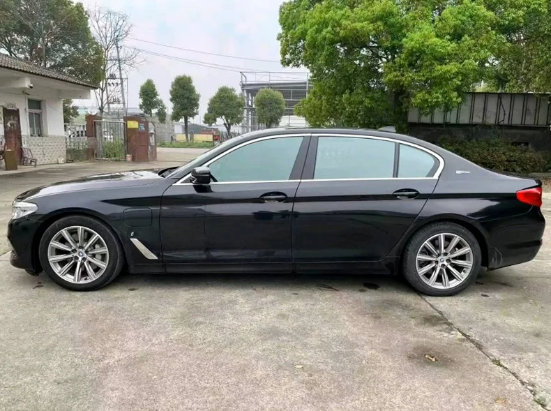 宝马5系 后面外观一