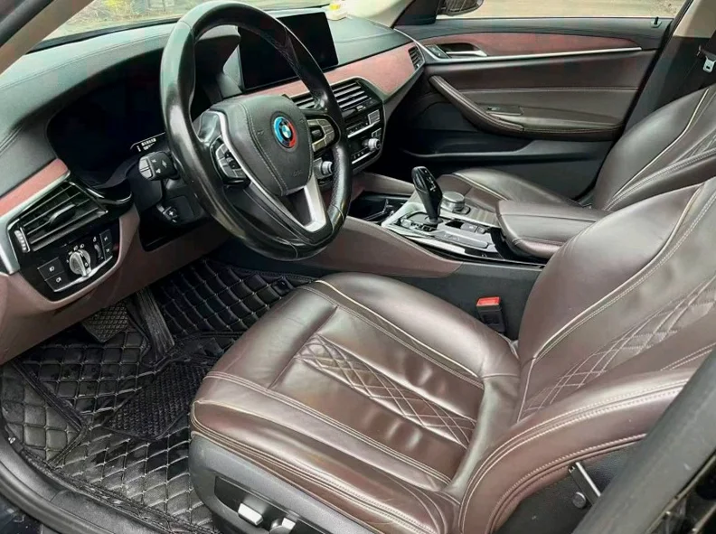 宝马5系 后面外观二