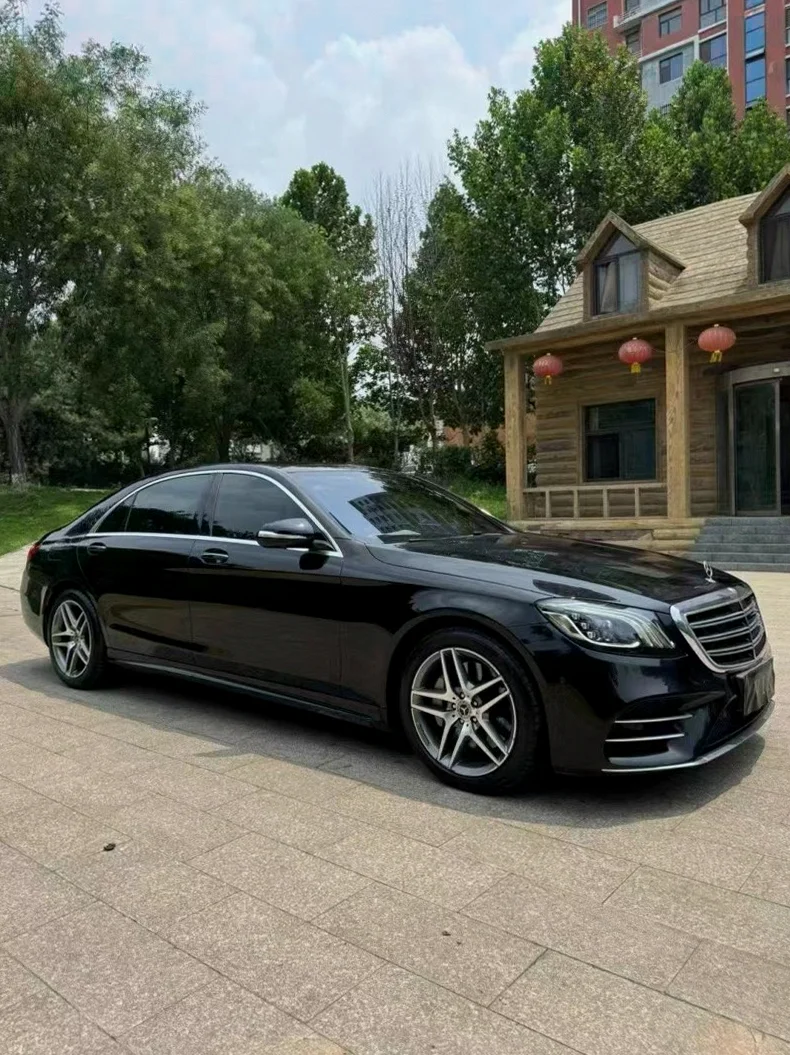 奔驰S 正面外观三