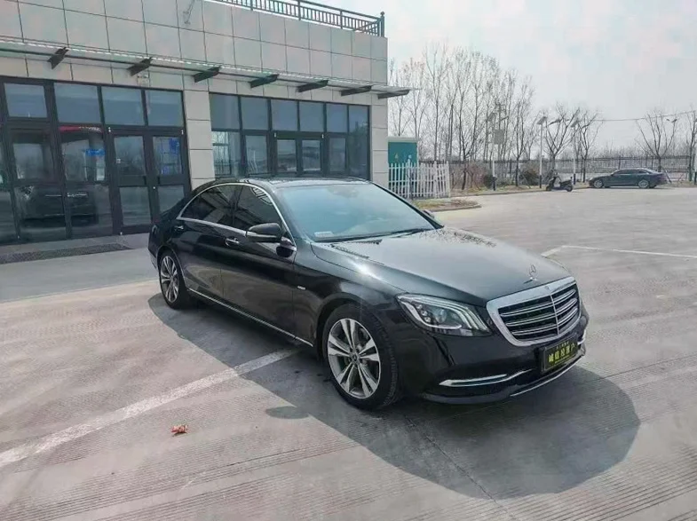 奔驰S 正面外观三