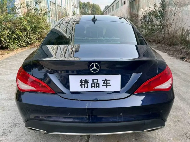 奔驰CLA 后面外观二