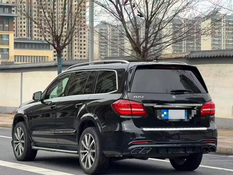 奔驰GLS 内饰前排