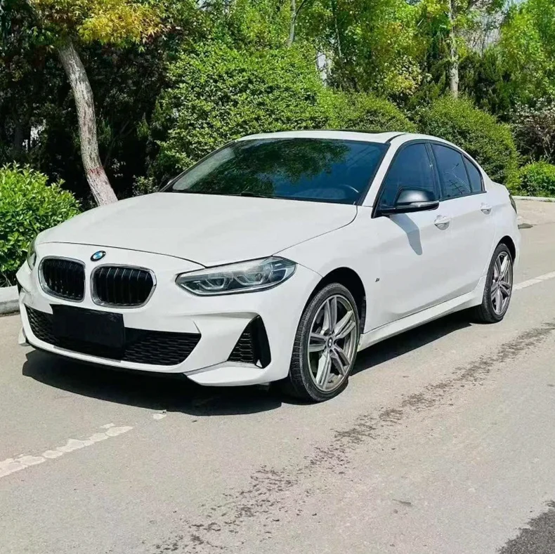 宝马1系 正面外观三