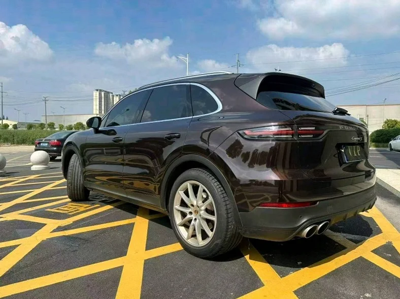 保时捷卡宴 内饰后排