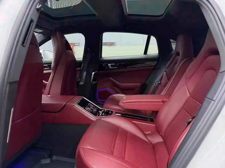 保时捷帕拉梅拉 后面外观二